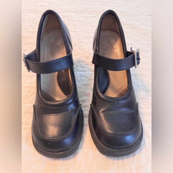 John Fluevog Vintage Mary Jane’s with Buckle - Like New - Picture 2 of 13